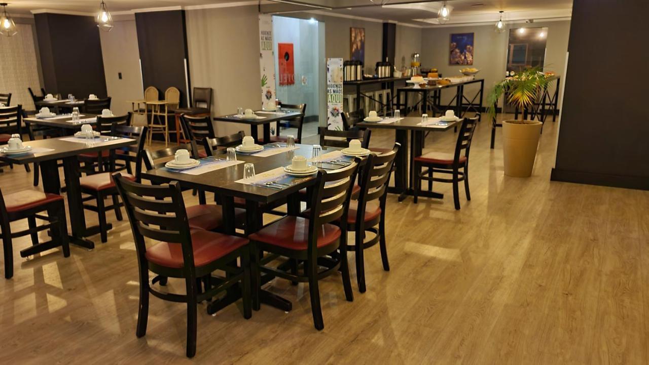 Hotel Genova Bc Balneário Camboriú エクステリア 写真